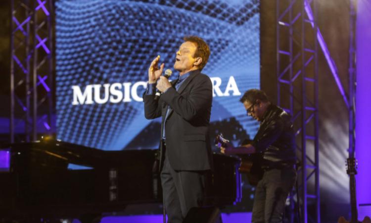 Dopo Fiorello, anche Massimo Ranieri sul palco del Rossini: Civitanova cala il secondo asso
