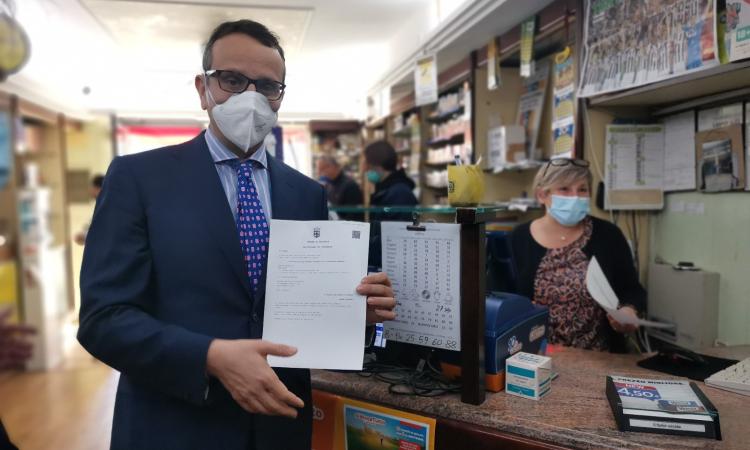 Nuovo servizio per i cittadini: dal 15 novembre, online e gratuiti i certificati anagrafici Nuovo servizio per i cittadini: dal 15 novembre, online e gratuiti i certificati anagrafici