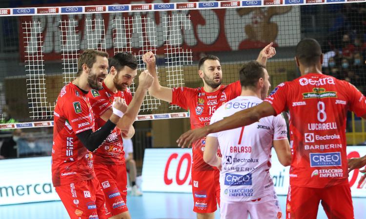 Superlega, la Lube non si ferma: tutto facile contro Taranto (FOTO) Superlega, la Lube non si ferma: tutto facile contro Taranto (FOTO)