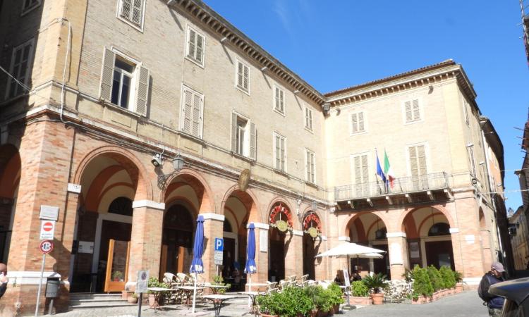 Civitanova, pratiche privati sisma: riaperti i termini per i contributi. Spiraglio anche per palazzo Ducale Civitanova, pratiche privati sisma: riaperti i termini per i contributi. Spiraglio anche per palazzo Ducale