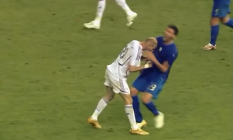 Colpi "proibiti" nel calcio: normali falli di gioco o responsabilità penale? Colpi "proibiti" nel calcio: normali falli di gioco o responsabilità penale?