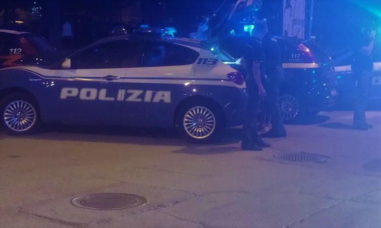 Civitanova, spaccia droga in pieno centro a soli 16 anni: fermato baby pusher Civitanova, spaccia droga in pieno centro a soli 16 anni: fermato baby pusher