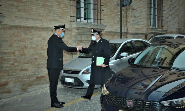Macerata, il generale Salticchioli in visita al comando provinciale