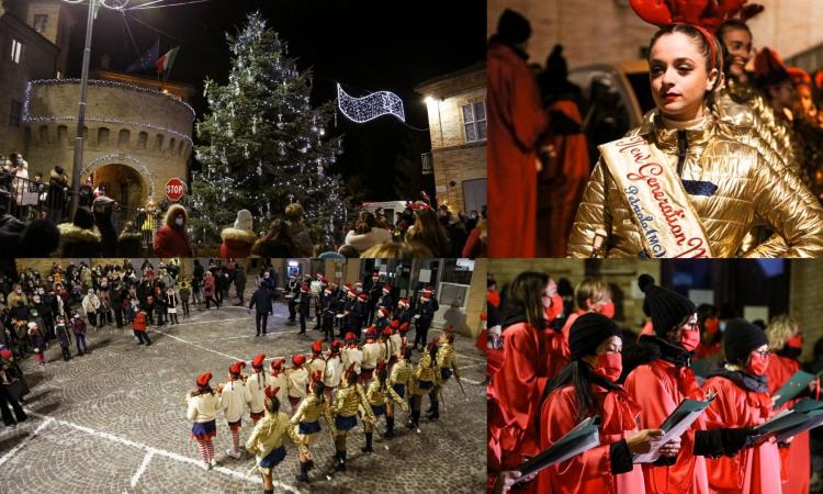 Petriolo - Majorettes, coro e corpo bandistico festeggiano l'accensione dell'albero di Natale