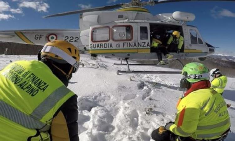 La Guardia di Finanza recluta 33 allievi per il Soccorso Alpino: come partecipare al concorso La Guardia di Finanza recluta 33 allievi per il Soccorso Alpino: come partecipare al concorso