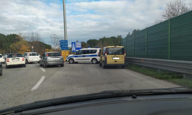 Corridonia, mezzo in avaria in superstrada: code chilometriche