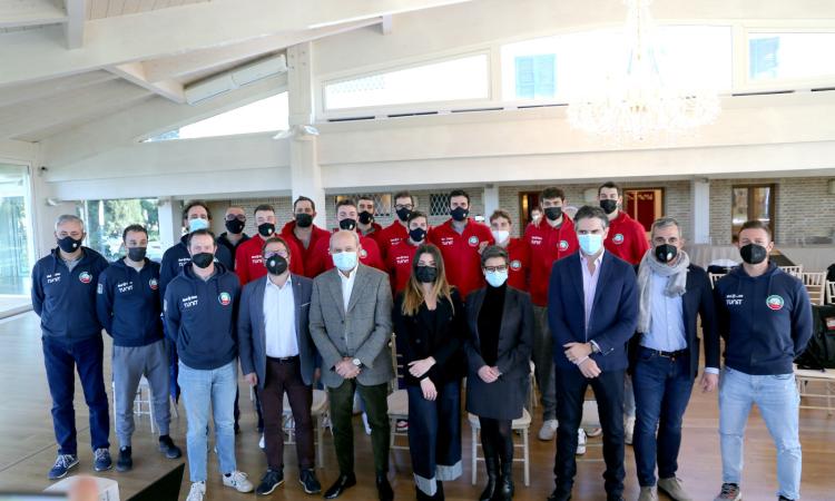 Doppio annuncio Med Store Tunit: maglie ad hoc per la Coppa Italia e un'iniziativa natalizia per i bambini Doppio annuncio Med Store Tunit: maglie ad hoc per la Coppa Italia e un'iniziativa natalizia per i bambini