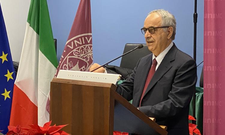 Unimc, ultimo saluto di Natale per il rettore Adornato: "’L'Ateneo continua ad essere una forza tranquilla" Unimc, ultimo saluto di Natale per il rettore Adornato: "’L'Ateneo continua ad essere una forza tranquilla"