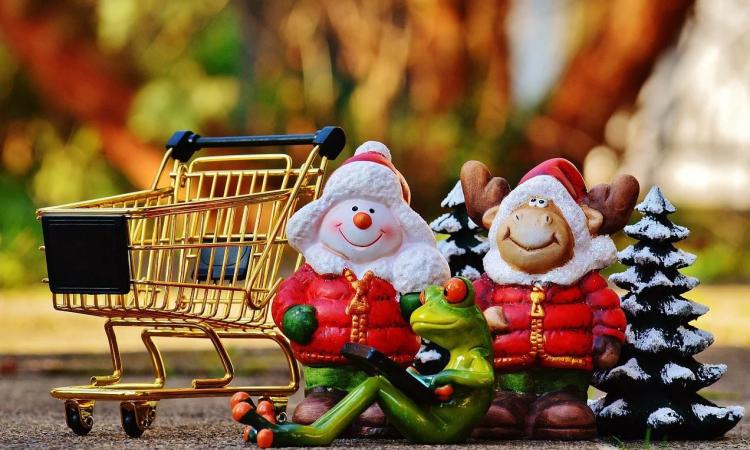 Natale e Capodanno della ripresa: ecco quanto spenderanno i marchigiani per le festività 2021