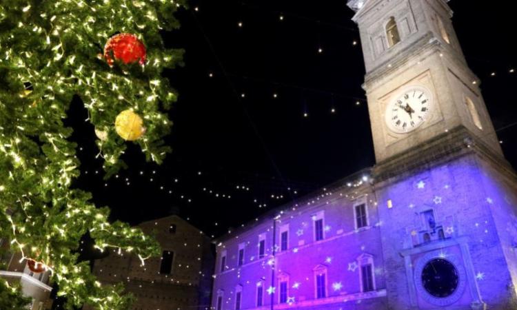 Natale a Macerata 2021: ecco le 5 cose da fare assolutamente durante le festività Natale a Macerata 2021: ecco le 5 cose da fare assolutamente durante le festività