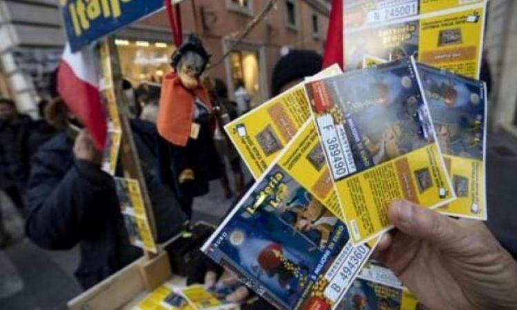 Lotteria Italia, il 2021 segna la rinascita delle vendite: boom di biglietti acquistati nelle Marche