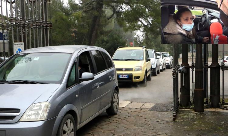Macerata, caos tamponi: lunghe attese e traffico bloccato in via Spalato (FOTO e VIDEO) Macerata, caos tamponi: lunghe attese e traffico bloccato in via Spalato (FOTO e VIDEO)