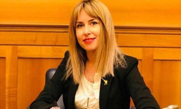 Scuole Marche, tra accorpamenti e pluriclassi. Latini: "Serve un emendamento unico bipartisan" Scuole Marche, tra accorpamenti e pluriclassi. Latini: "Serve un emendamento unico bipartisan"