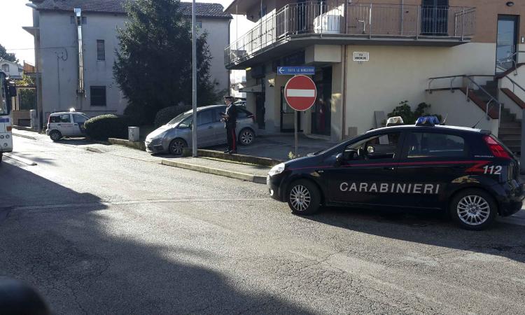 Pollenza, evade dai domiciliari e finisce di nuovo in manette: nei guai 40enne