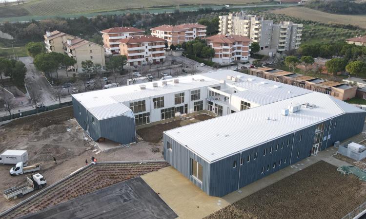 Nuova scuola a Porto Potenza, lavori in fase di ultimazione: "Studenti presto tra i banchi"