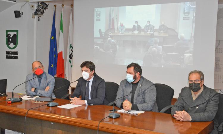 Emergenza Covid, oltre 14 milioni di fondi statali per le Marche: ecco come saranno distribuiti Emergenza Covid, oltre 14 milioni di fondi statali per le Marche: ecco come saranno distribuiti