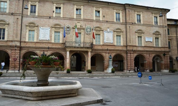 San Severino, consegnato il cantiere per la ricostruzione del palazzo del Municipio