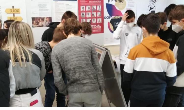 Macerata, l'Ite "Gentili" celebra il Giorno della Memoria: la Shoa raccontata agli studenti