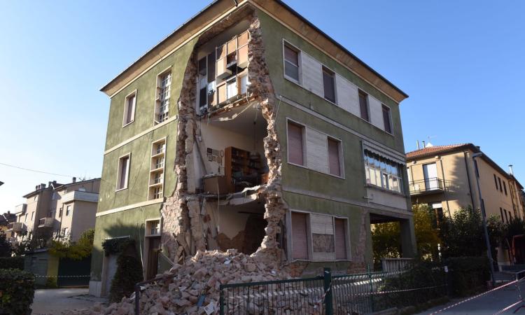 San Severino, la palazzina simbolo del terremoto torna agibile: completati i lavori da 665mila euro San Severino, la palazzina simbolo del terremoto torna agibile: completati i lavori da 665mila euro