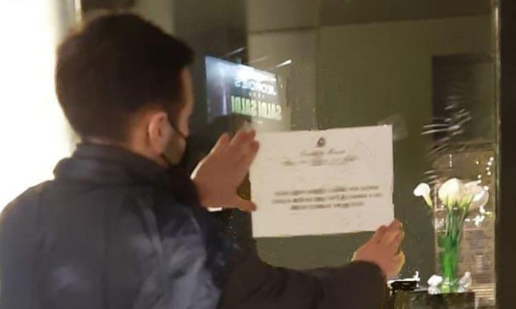 Civitanova - Clienti, dipendenti e dj senza mascherina: chiuso 'La Serra' per 5 giorni Civitanova - Clienti, dipendenti e dj senza mascherina: chiuso 'La Serra' per 5 giorni