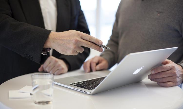 Carriera e formazione, esiste un corso in grado di accelerare la crescita professionale?