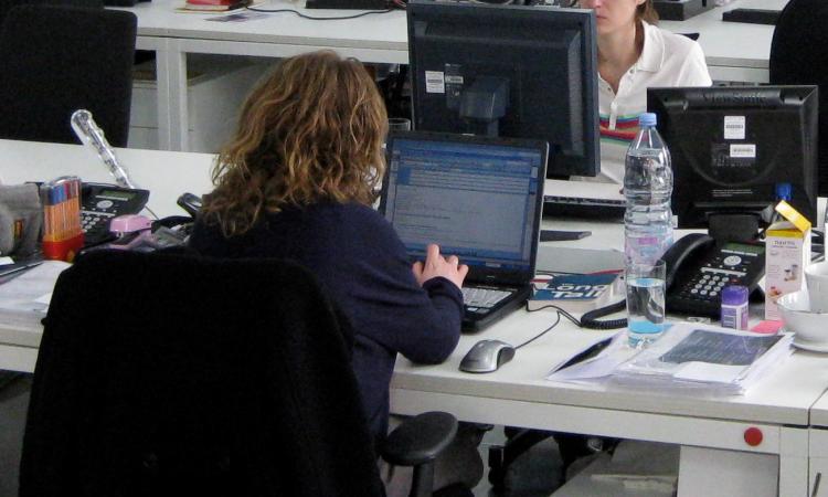 Covid e lavoro: contratti e smart working i nodi da sciogliere entro il 31 marzo. Ecco cosa cambia Covid e lavoro: contratti e smart working i nodi da sciogliere entro il 31 marzo. Ecco cosa cambia