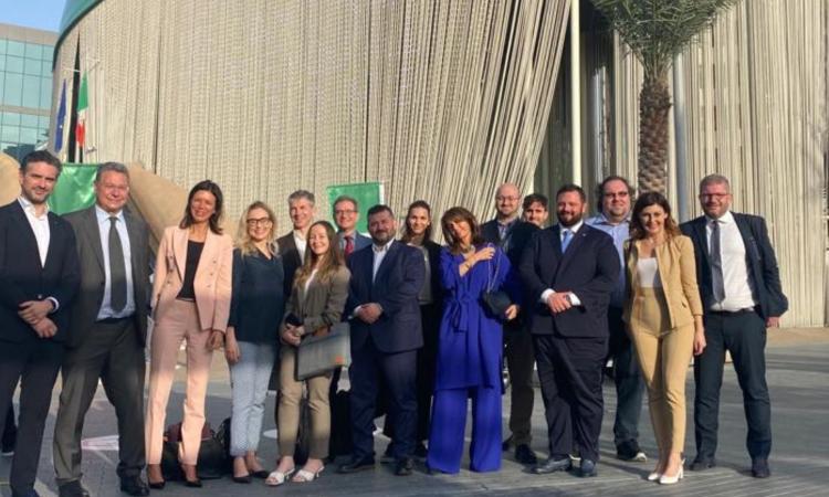 Si apre la settimana delle Marche all'Expo di Dubai: Acquaroli e Mancini fanno gli 'onori di casa' Si apre la settimana delle Marche all'Expo di Dubai: Acquaroli e Mancini fanno gli 'onori di casa'