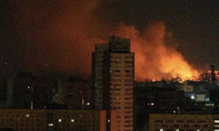 Il sociologo Pira: “In Ucraina in atto due guerre, una con le armi e l’altra con le fake news” Il sociologo Pira: “In Ucraina in atto due guerre, una con le armi e l’altra con le fake news”