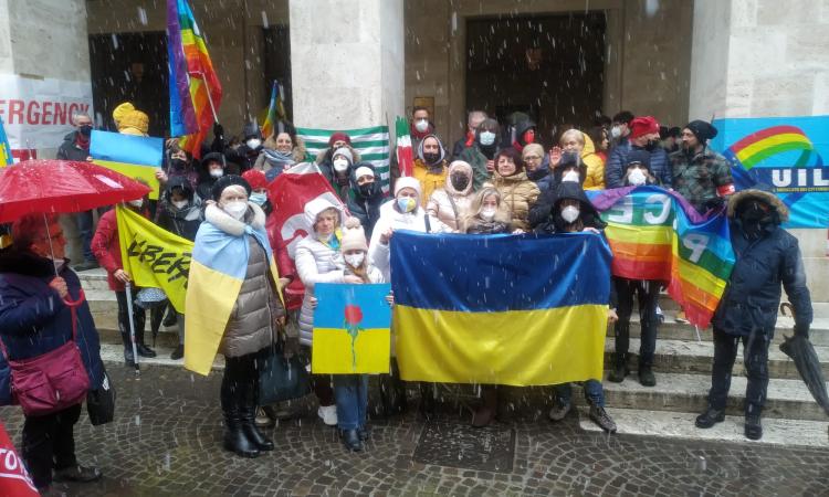 Da Macerata si alza il grido dell'Ucraina. "Aiutateci, basta guerre e sofferenza" (FOTO e VIDEO)