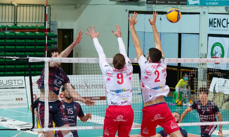 Med Store Macerata, la 'prima' senza coach Di Pinto fa tornare il sorriso: secco 3-0 a Bologna Med Store Macerata, la 'prima' senza coach Di Pinto fa tornare il sorriso: secco 3-0 a Bologna