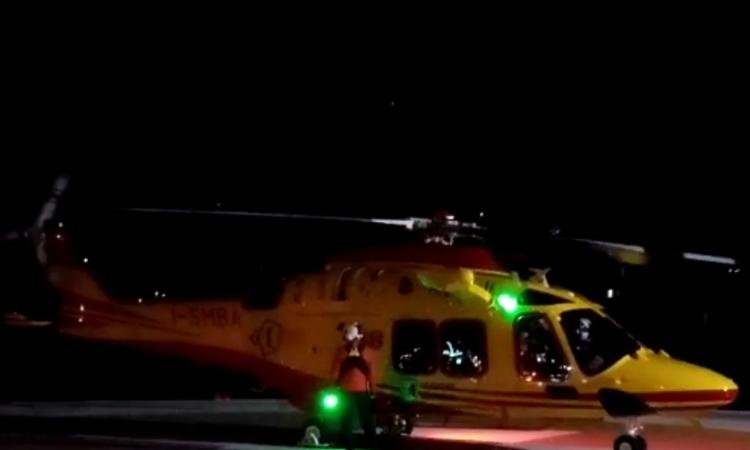 Civitanova, travolto da un furgone mentre attraversa sulle strisce: uomo trasferito a Torrette