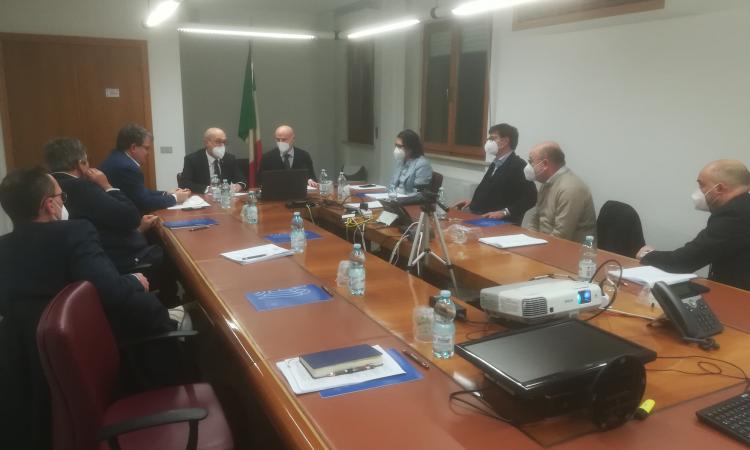Accesso al credito, riunione Confidi Macerata: "Indispensabile affiancare le imprese" Accesso al credito, riunione Confidi Macerata: "Indispensabile affiancare le imprese"
