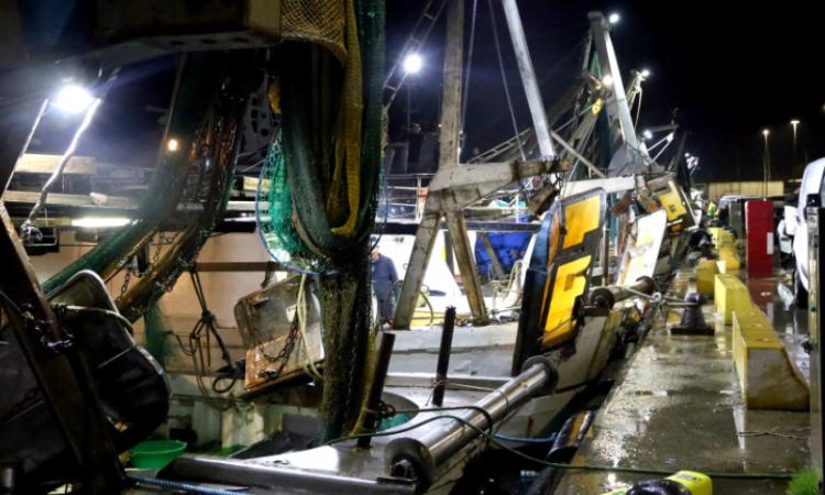 Caro gasolio, sciopero dei pescherecci: per una settimana non usciranno in mare Caro gasolio, sciopero dei pescherecci: per una settimana non usciranno in mare