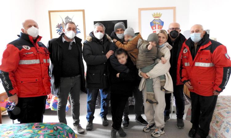 "Solidarietà a chilometro zero": Tolentino accoglie una famiglia in fuga dalla guerra in Ucraina "Solidarietà a chilometro zero": Tolentino accoglie una famiglia in fuga dalla guerra in Ucraina