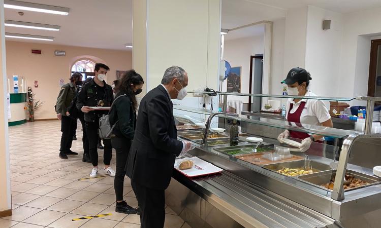 Università di Macerata, menù sostenibile a mensa per la Green Food Week 2022