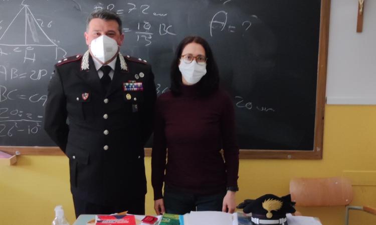 Macerata, "Cultura della legalità": i Carabinieri salgono in cattedra all'Istituto 'Fermi'