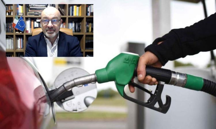 Il ministro Cingolani: "Ingiustificato aumento del prezzo dei carburanti, truffa colossale"