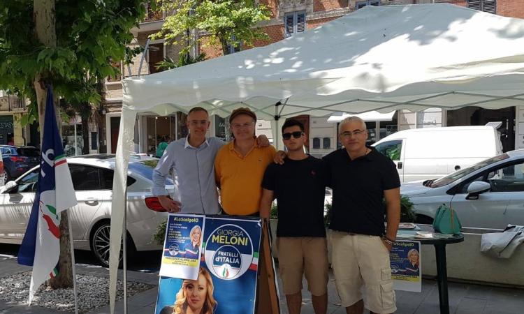 Civitanova, Borroni (Fdi): "Elezione diretta del Presidente della Repubblica, riparte raccolta firme" Civitanova, Borroni (Fdi): "Elezione diretta del Presidente della Repubblica, riparte raccolta firme"