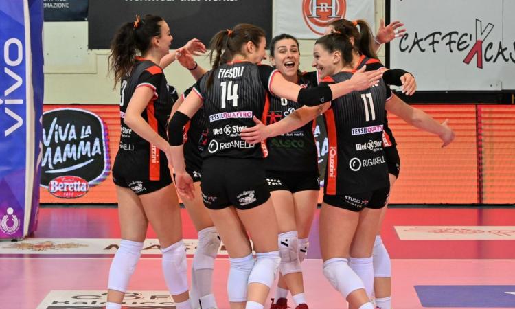 Cbf Balducci Macerata, buona la prima nei play off: Soverato ko in tre set