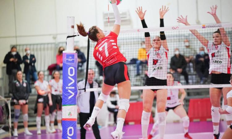 Play off, la CBF Balducci HR Macerata accede ai quarti di finale. Soverato abbattuta in tre set