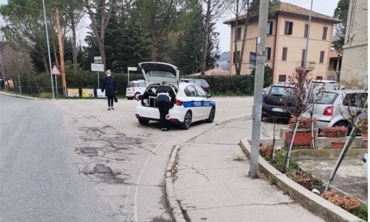 Macerata, tre incidenti in città: un uomo trasferito a Torrette dopo investimento
