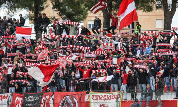 Maceratese-Civitanovese: cresce l'attesa per il derby: vietata la vendita di alcolici