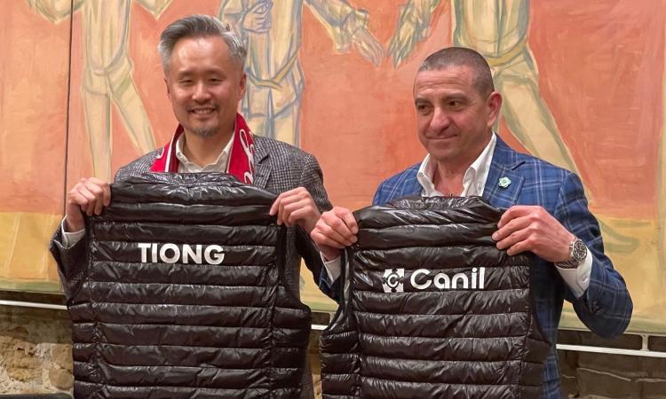 L'Ancona è di Tony Tiong: "Amo la Serie A e Roberto Baggio". Canil: "Lo tutelerò dalle cattive compagnie"