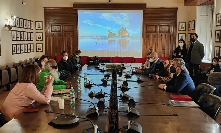 Emergenza clima. Battistoni: “Piano strategico e legge sul biologico per favorire conservazione del suolo”