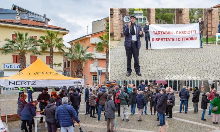 Potenza Picena - Centro civico e no ai parcheggi in piazza, il Pd: "Centinaia di firme alla petizione" Potenza Picena - Centro civico e no ai parcheggi in piazza, il Pd: "Centinaia di firme alla petizione"