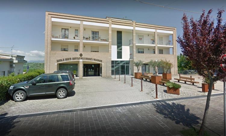 Colmurano, colpo alla filiale Bcc nella notte: bottino di circa 10mila euro Colmurano, colpo alla filiale Bcc nella notte: bottino di circa 10mila euro