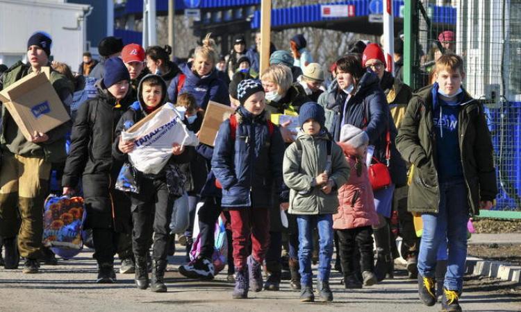 Ucraina: "Sta rallentando il flusso di profughi nelle Marche. Vaccini? C'è qualche resistenza" Ucraina: "Sta rallentando il flusso di profughi nelle Marche. Vaccini? C'è qualche resistenza"