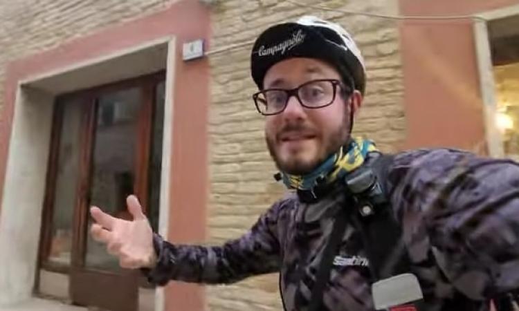 Il giro delle Marche in e-bike: tappa a San Severino per il blogger Pietro Franzese