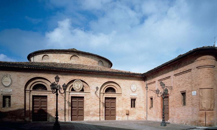 Tolentino, Pasqua al Vaccaj: teatro aperto per le visite turistiche Tolentino, Pasqua al Vaccaj: teatro aperto per le visite turistiche