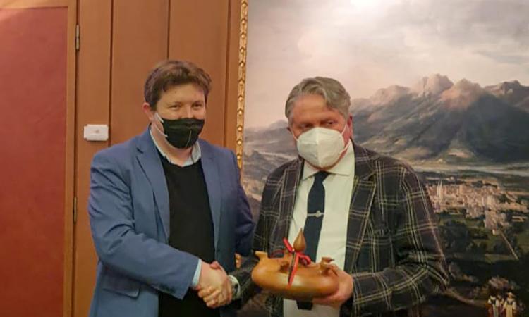 Tolentino, Pezzanesi in visita da Lavevaz in Valle D'Aosta. "Amicizia nata dal sisma e che dura ancora oggi" Tolentino, Pezzanesi in visita da Lavevaz in Valle D'Aosta. "Amicizia nata dal sisma e che dura ancora oggi"
